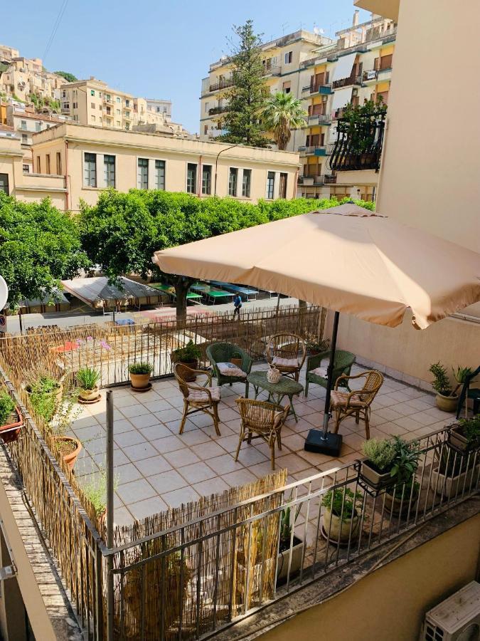 Casa Bellizzi Villa Modica Exteriör bild