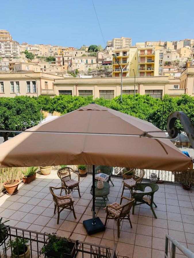 Casa Bellizzi Villa Modica Exteriör bild