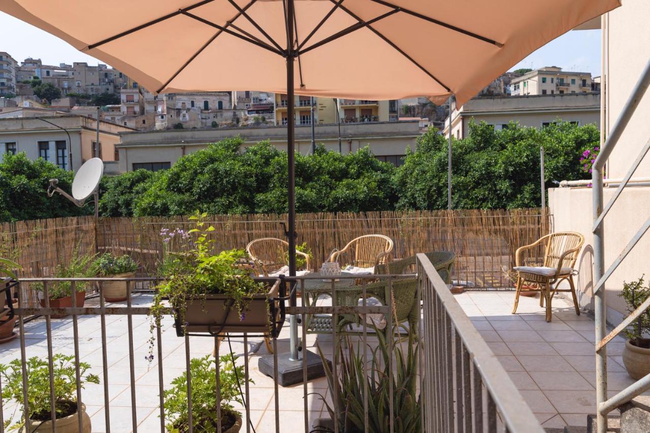 Casa Bellizzi Villa Modica Exteriör bild